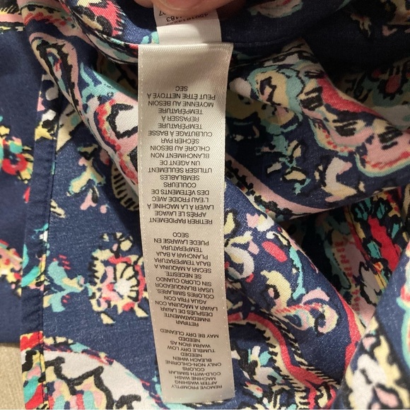 CHICO’S Sz 3.5 No Iron Effortless Beatrice Navy Colourful Paisley Buttoned Shirt - Picture 11 of 12